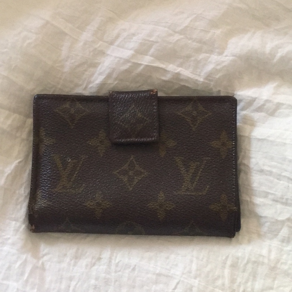 Small Louis Vuitton Wallet